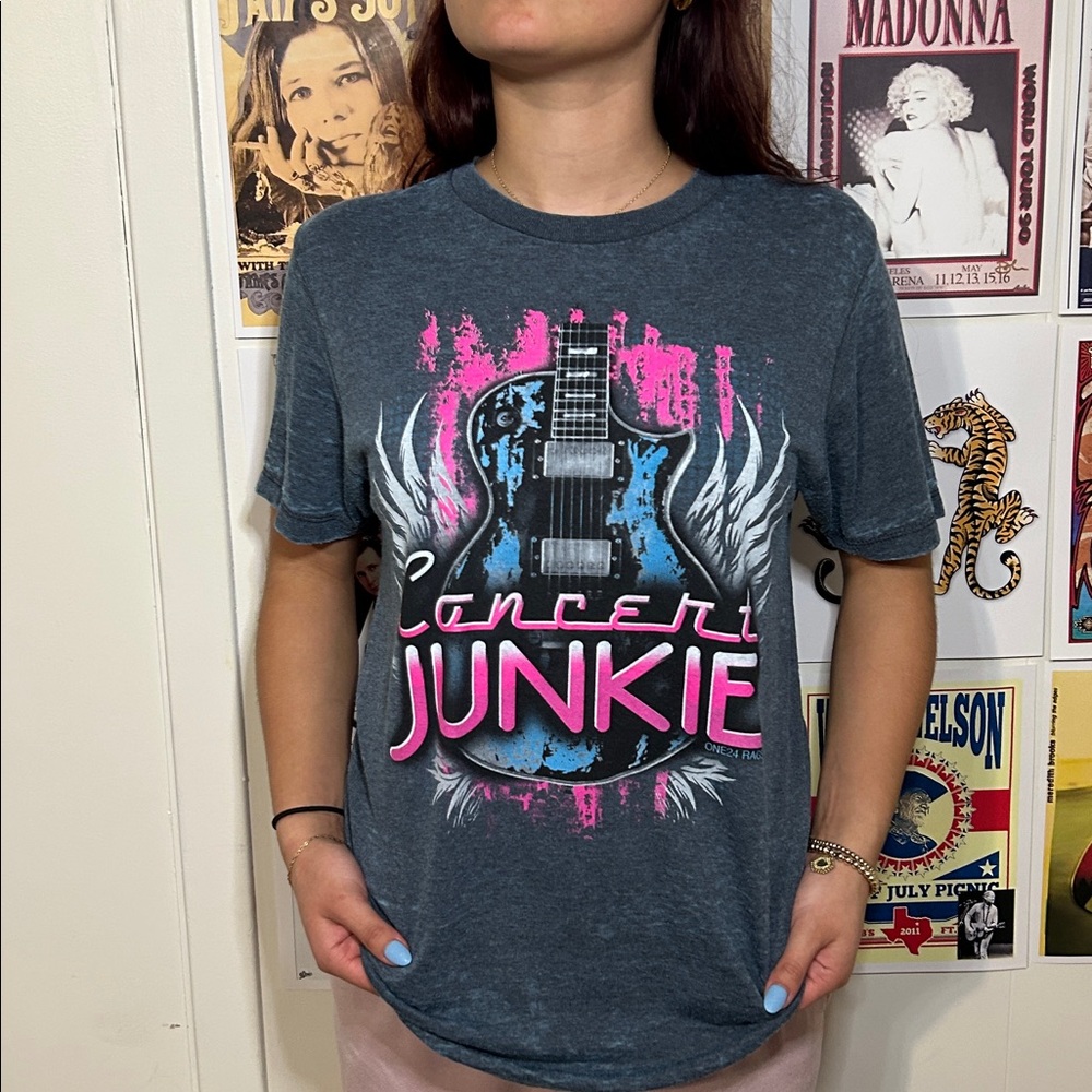 Women’s Graphic T-Shirt - Gray 
Only worn once and never been dried .